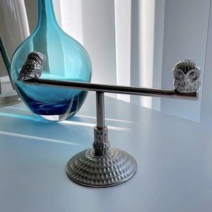 Jewelry stand for bracelets, metal, silver tone Owl at each end